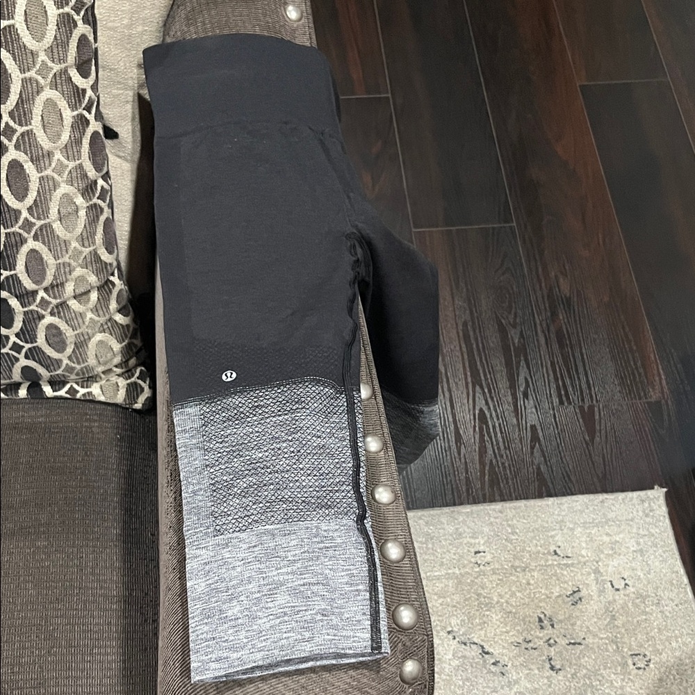 lululemon athletica Black and Gray Ankle Pants